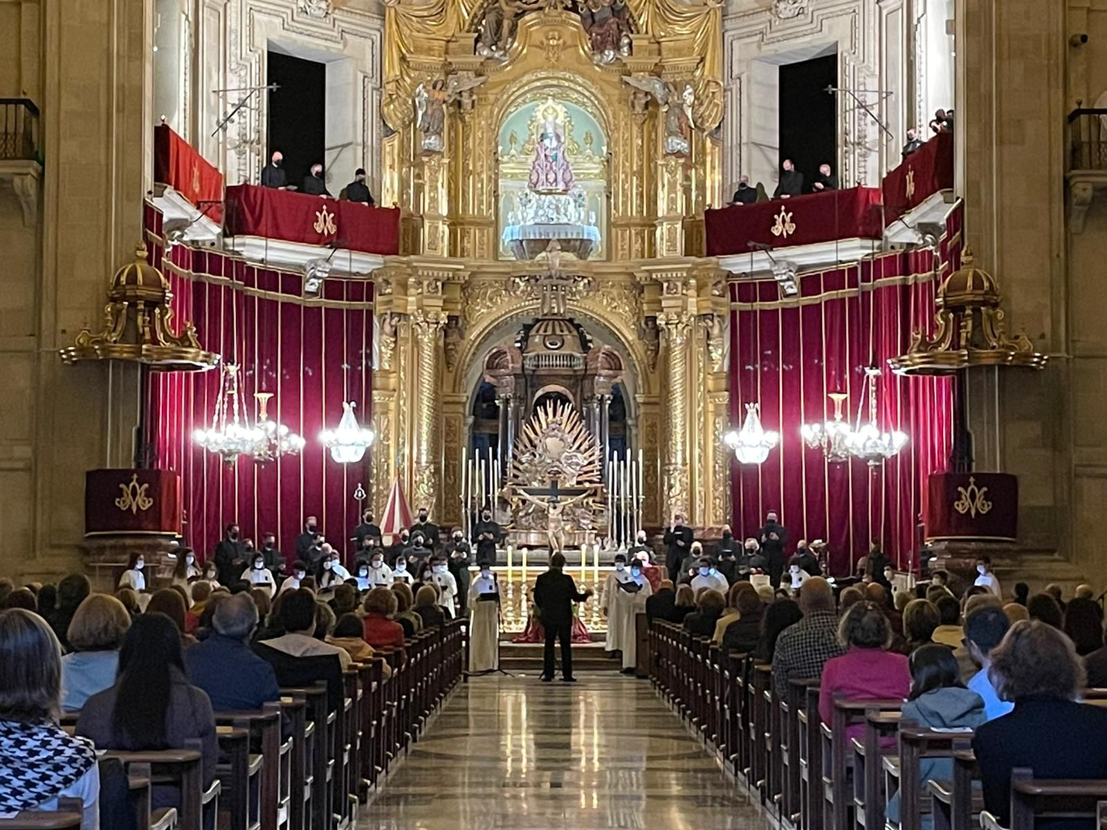 Viernes Santo con las voces de la Capella, Coro Juvenil y Escolanía del Misteri d'Elx