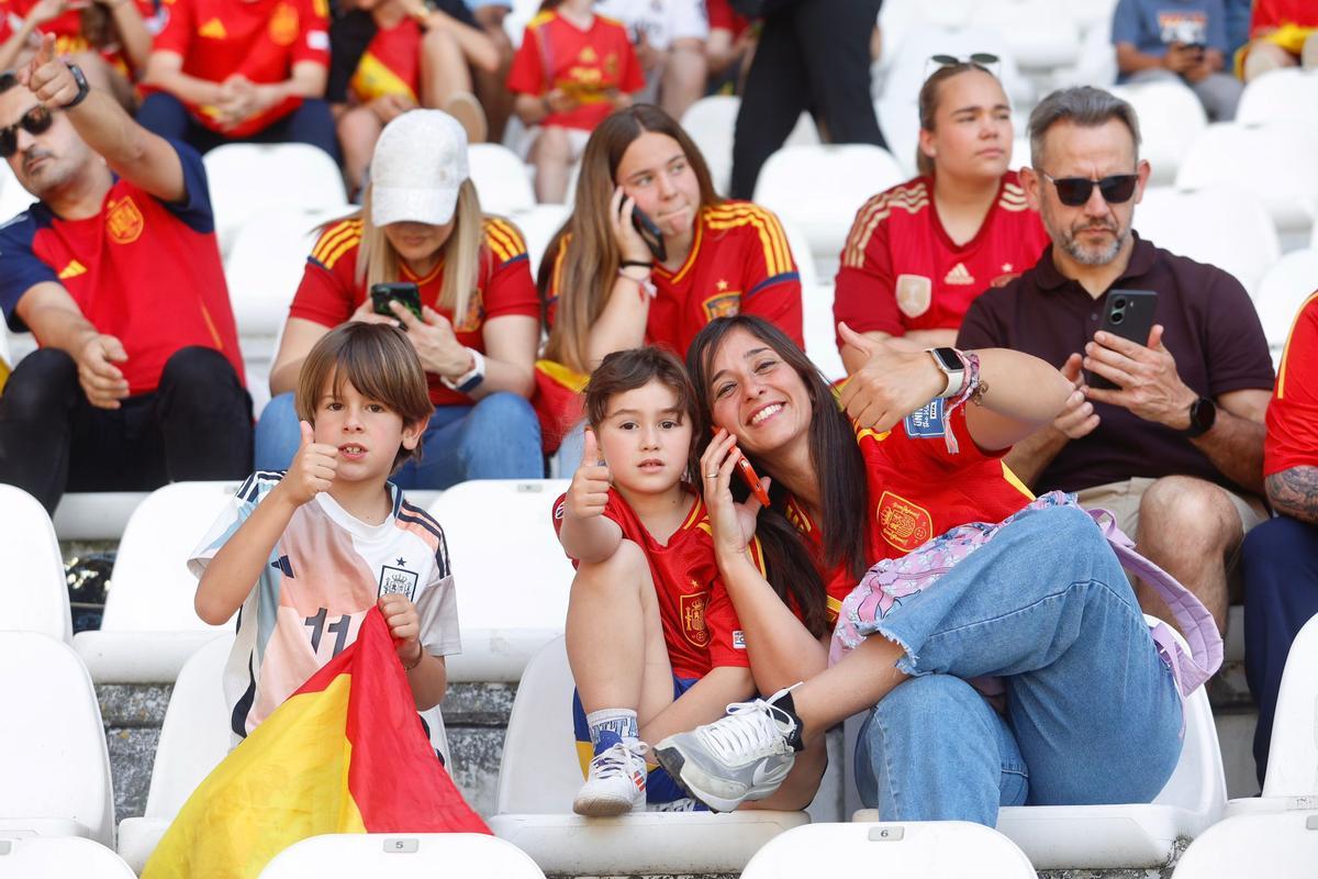 La afición de Córdoba, con la selección española