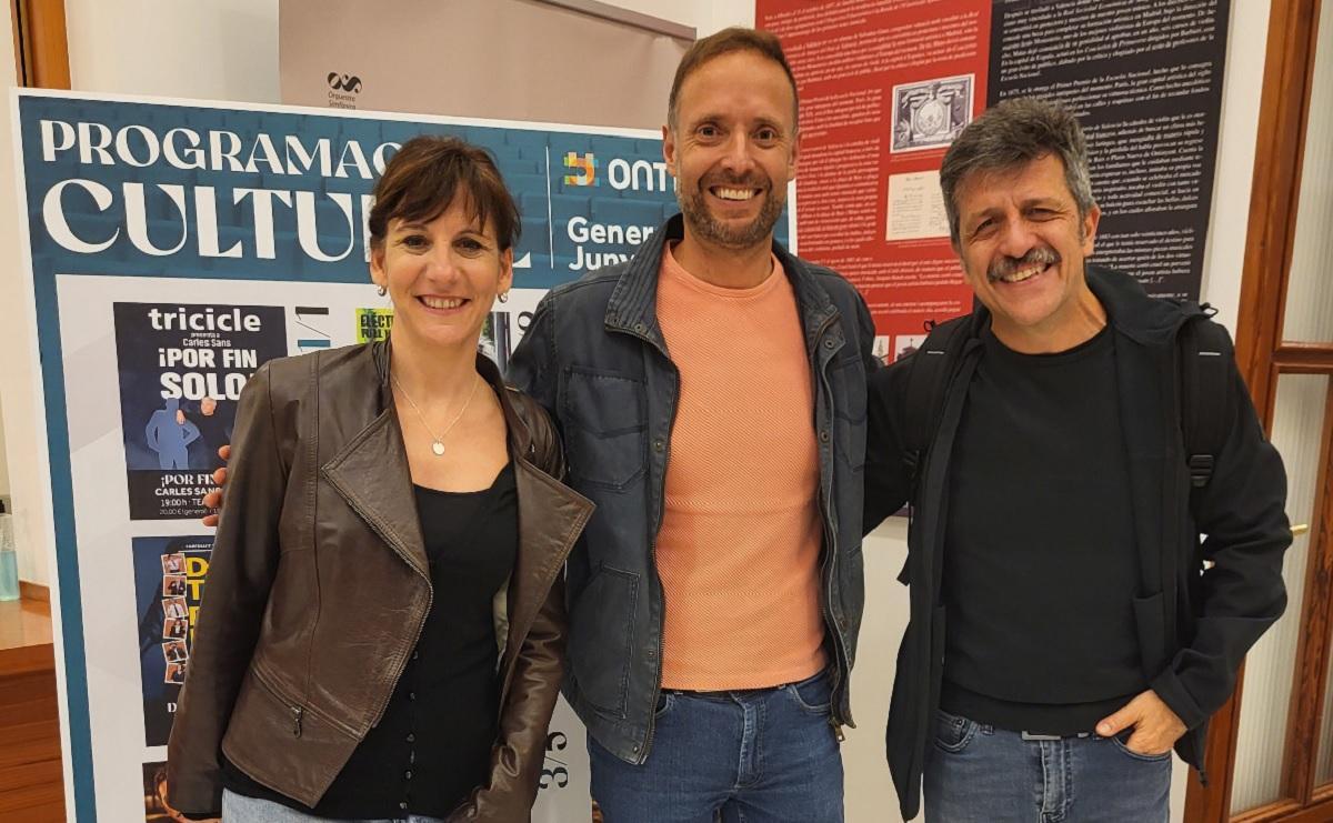 El regidor de Cultura, Àlex Borrell, con la actriz Malena Alterio.