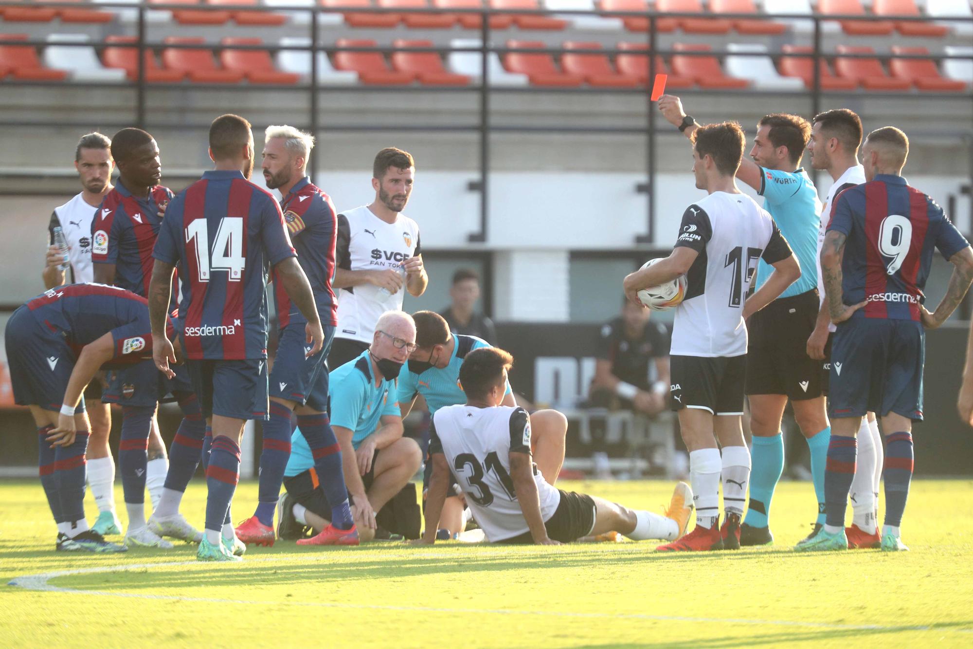 Intensidad y carácter durante el Valencia - Levante