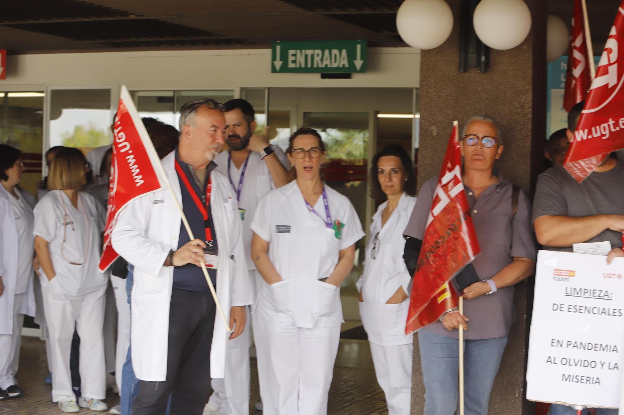 Las limpiadoras del Lluís Alcanyís denuncian el deterioro del servicio