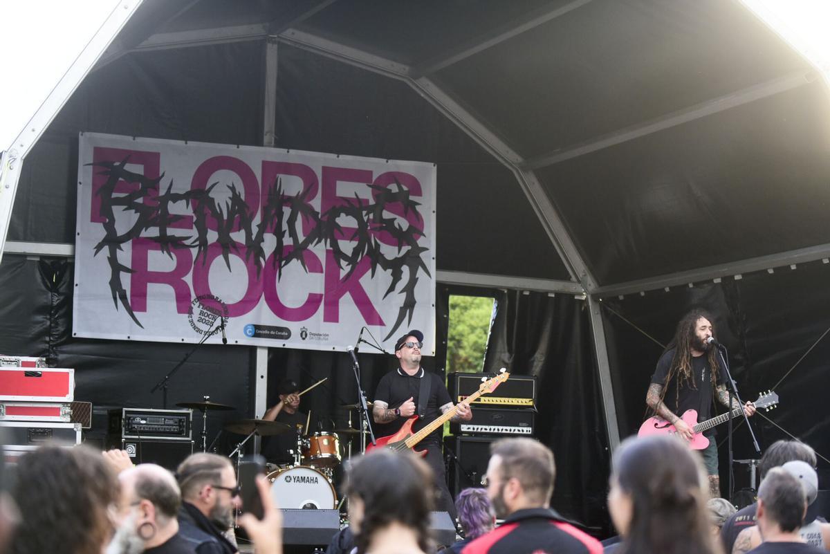 El festival gratuito del Barrio de las Flores llega a su décimo aniversario con miles de personas coreando himnos del rock and roll.