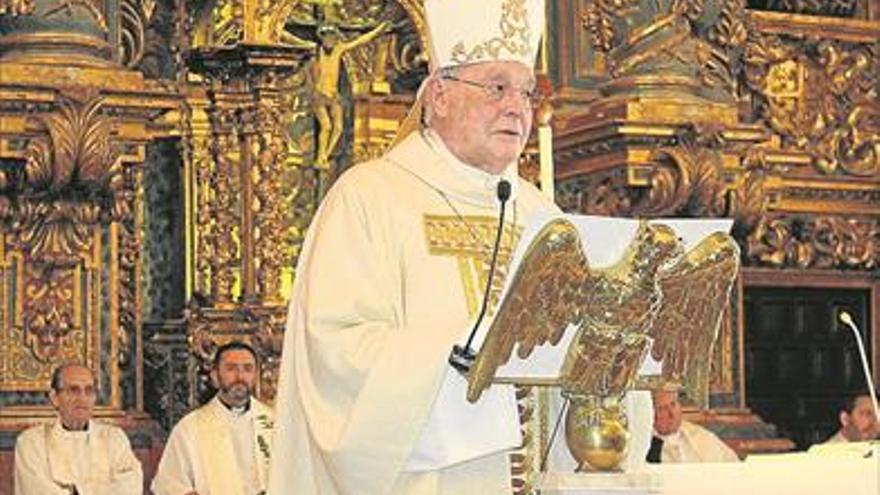 El cardenal Carlos Amigo defiende la familia como la fuente del amor