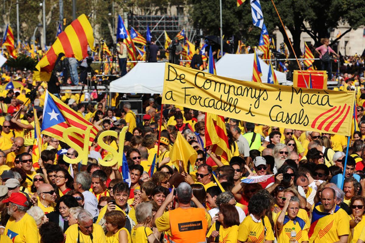 Acte de la campanya ’Ara és l’hora’ a la plaça de Catalunya per la unitat política.