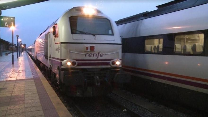 El Talgo Badajoz-Madrid circula con 50 minutos de retraso por un problema logístico