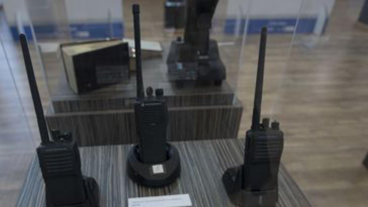 Walkie-talkies utilizados antaño por los operarios del servicio.