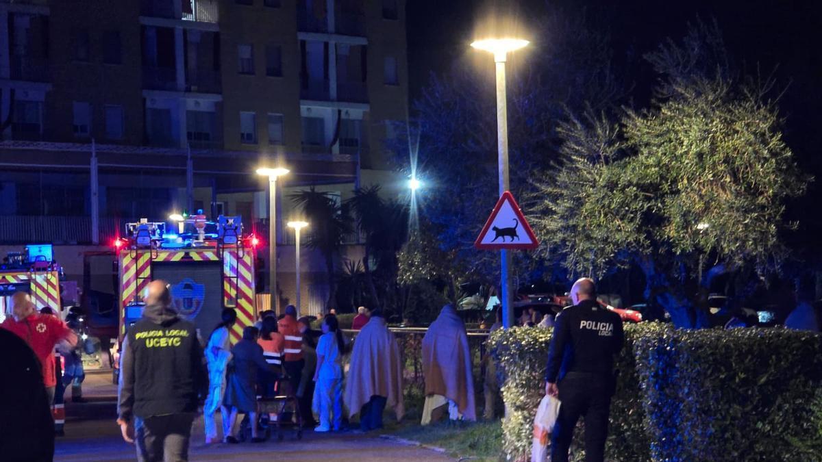 Video | Incendio en la residencia de mayores de La Granadilla, en Badajoz