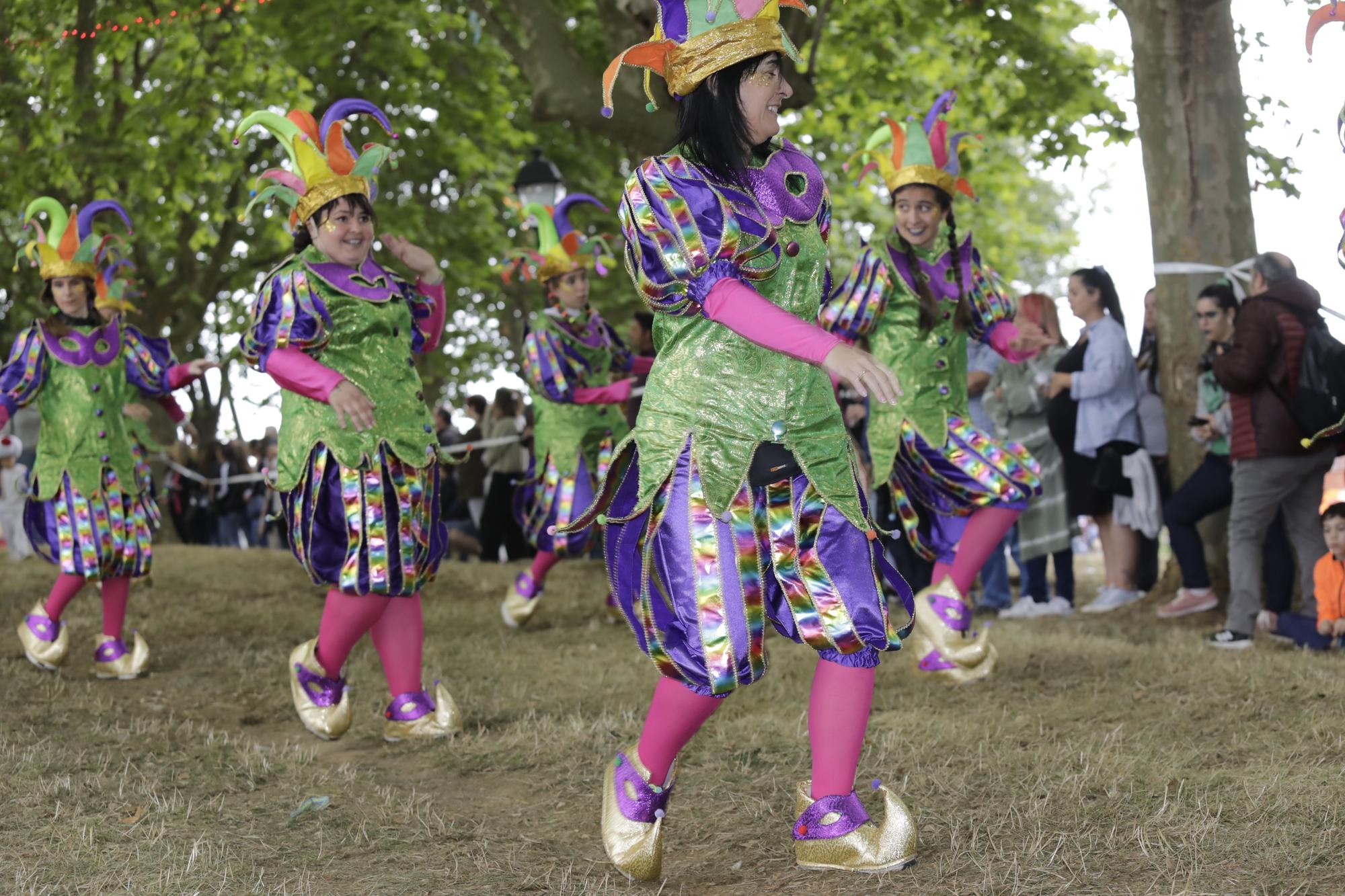 En imágenes: Castiello pone color a sus fiestas con disfraces