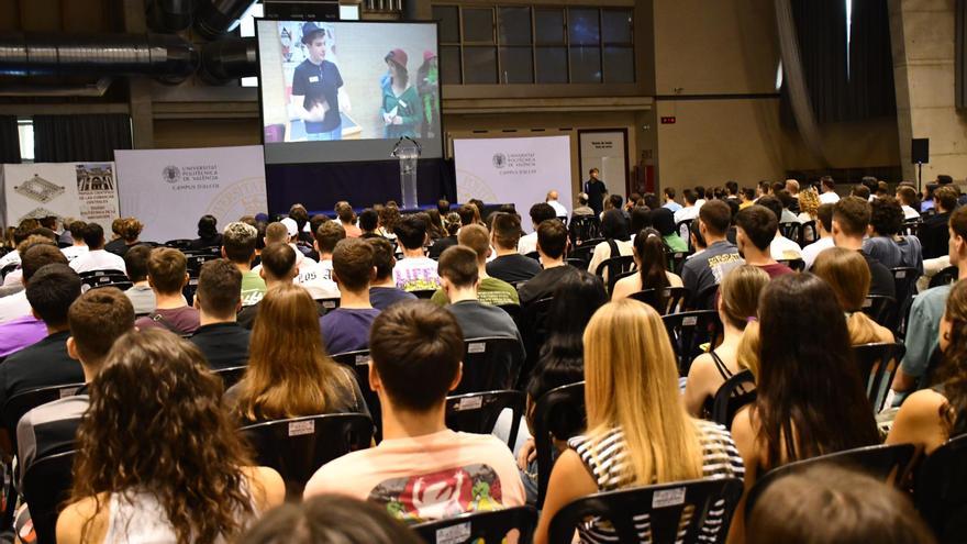 El campus de Alcoy de la UPV recibe a sus alumnos de este curso