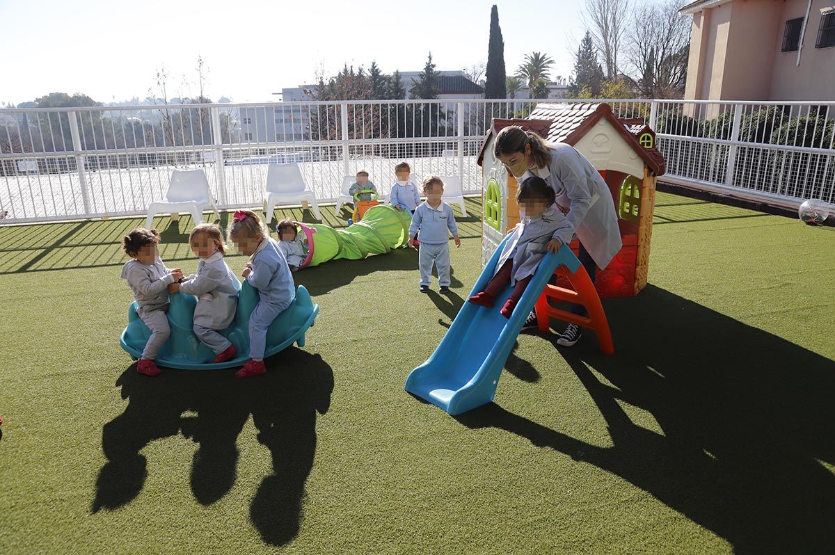 Ayer y hoy en imágenes del colegio de las Teresianas en su cincuentenario