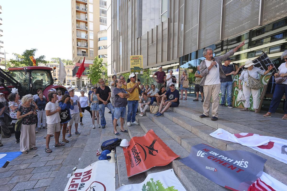 Les imatges de la protesta contra els Macroprojectes energètics