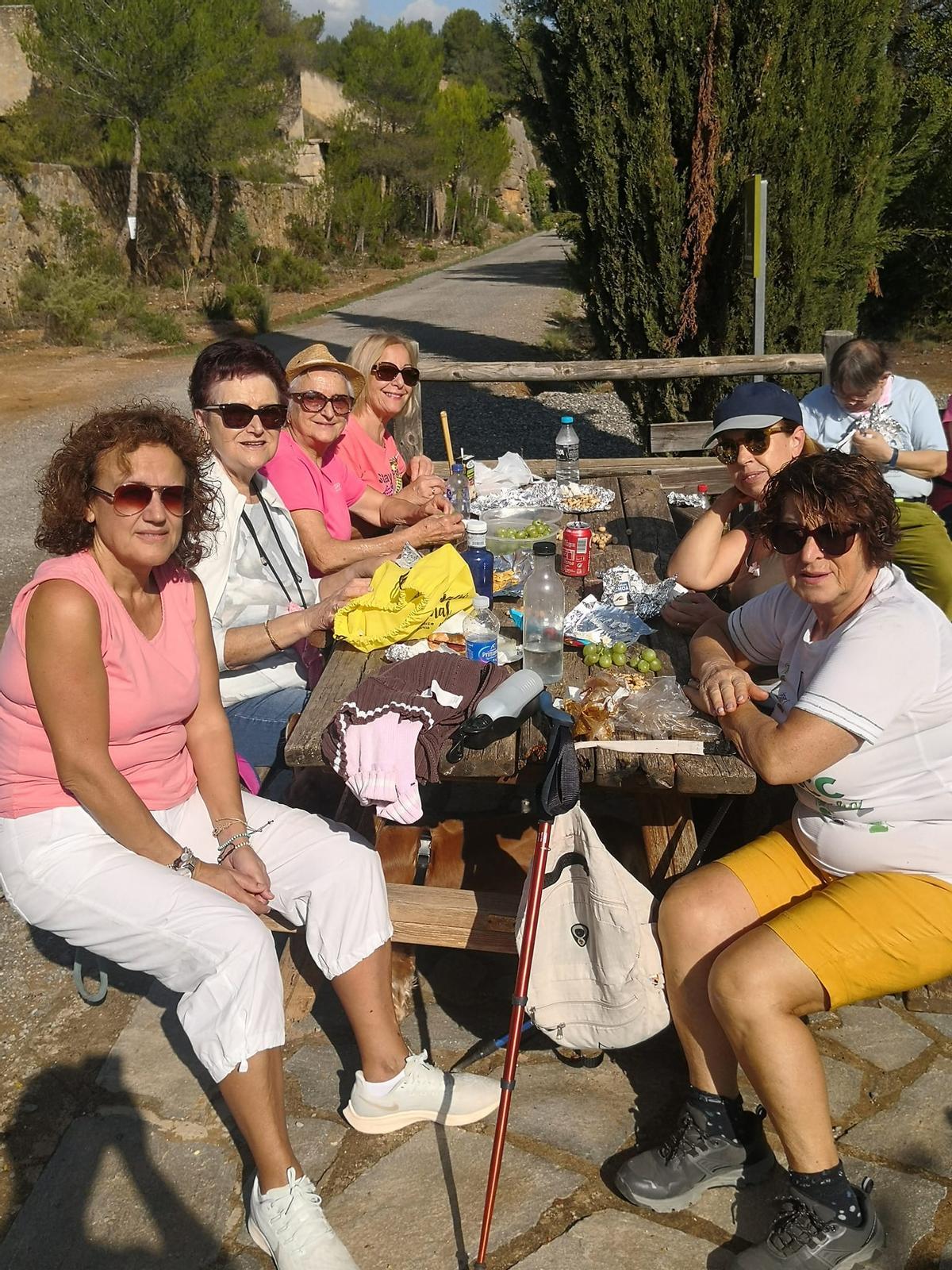 Marcha Solidaria Contra el Cáncer de Mama en Navajas
