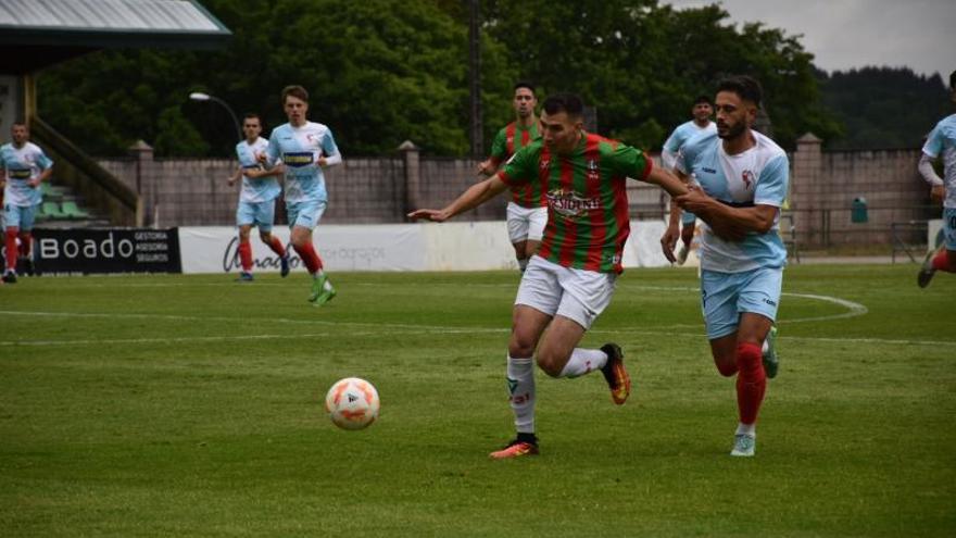 El Arosa saca un empate de Vilalba que tendrá que hacer bueno en A Lomba (1-1)