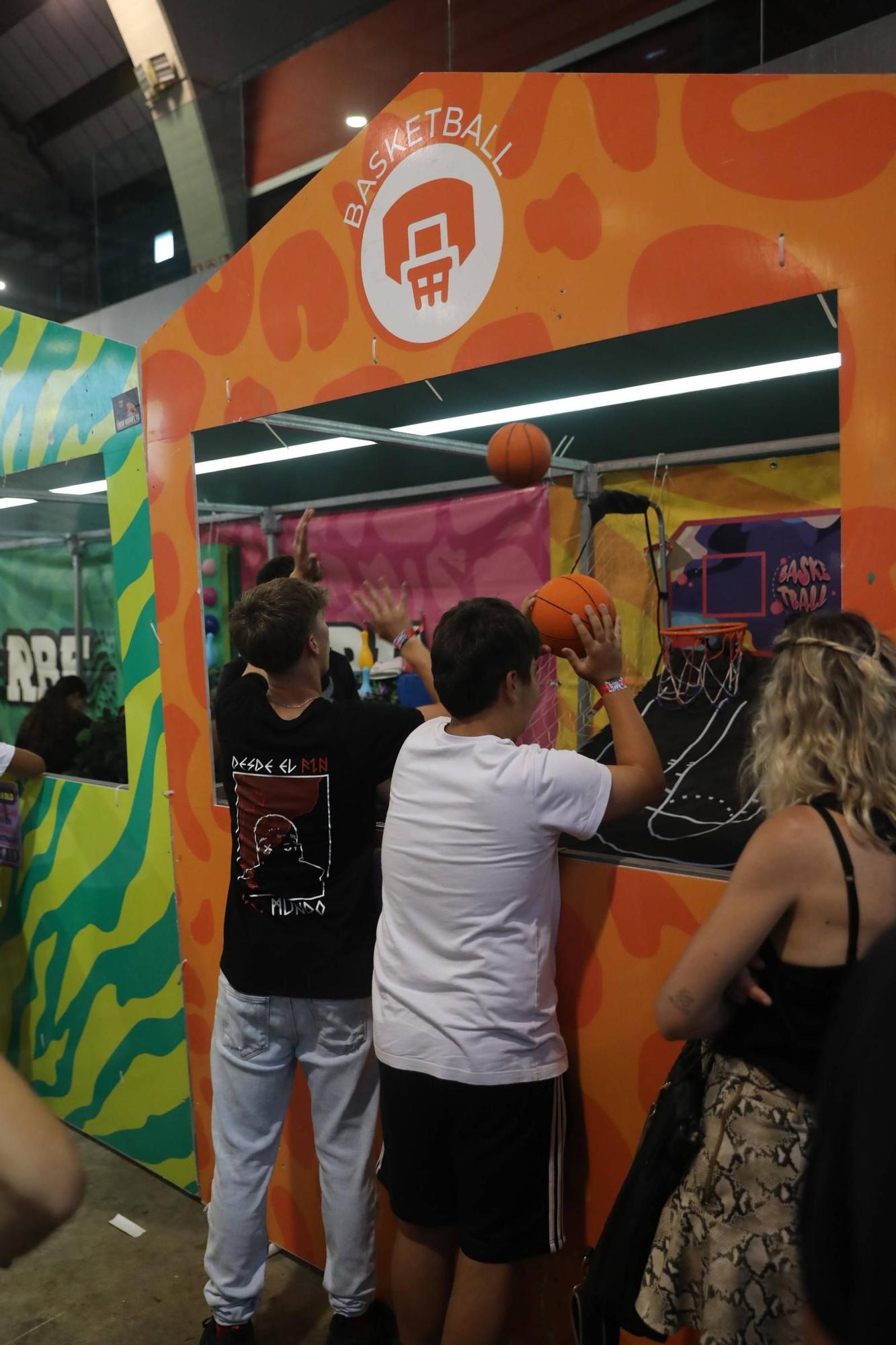 En imagenes | Segunga jornada del Reggaeton Beach de Avilés