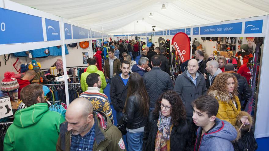 Público en la feria Nevaria del año pasado