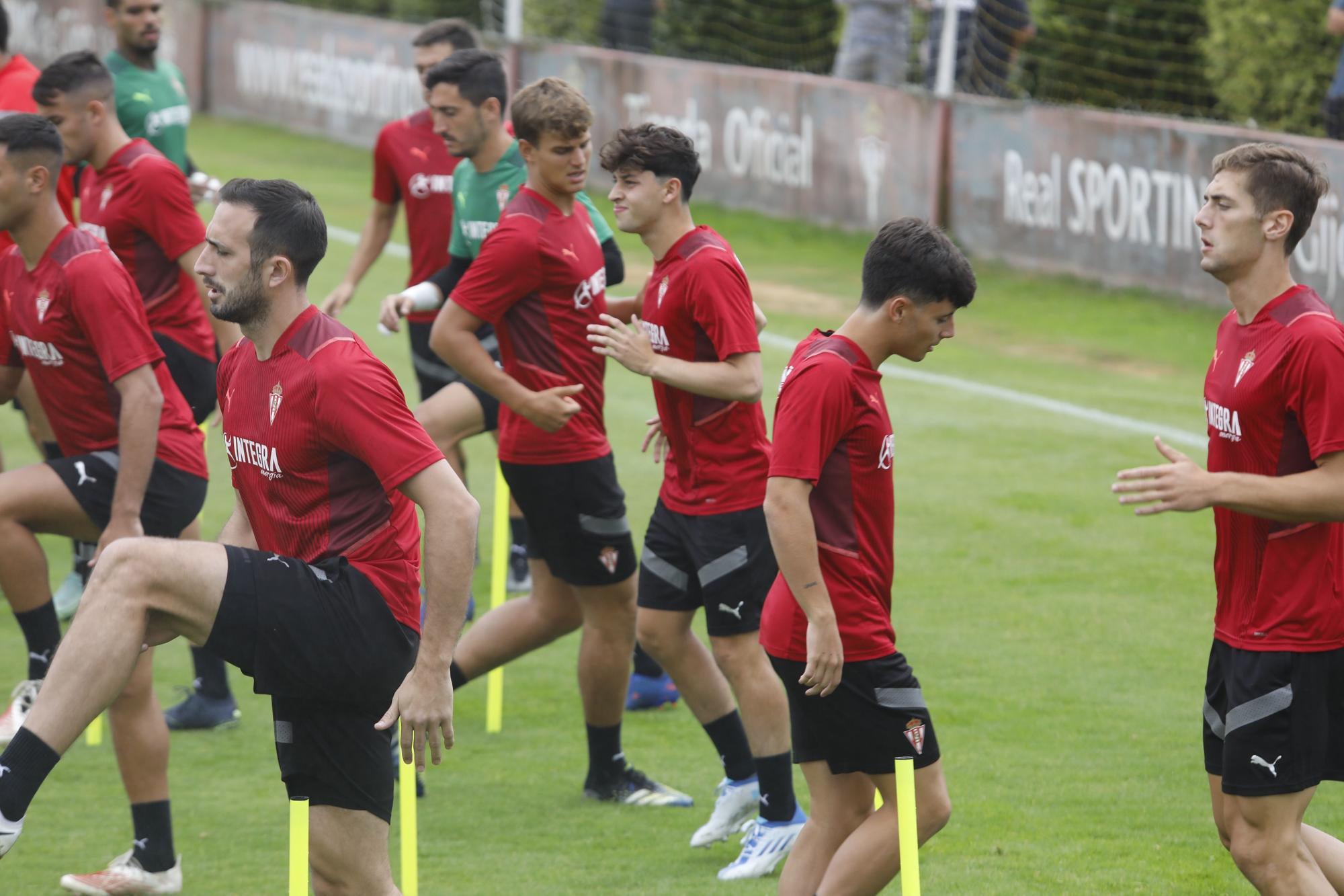 Irarragorri visita a Mareo y Cote y Jordan Carrillo se unen a los entrenamientos del Sporting