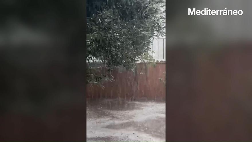 Vídeo: Bejís supera los 140 litros por metro cuadrado tras una tarde de fuertes tormentas
