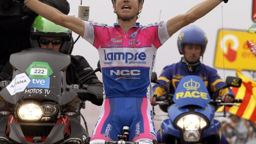 Damiano Cunego entra victorioso en Aitana en la Vuelta de 2009