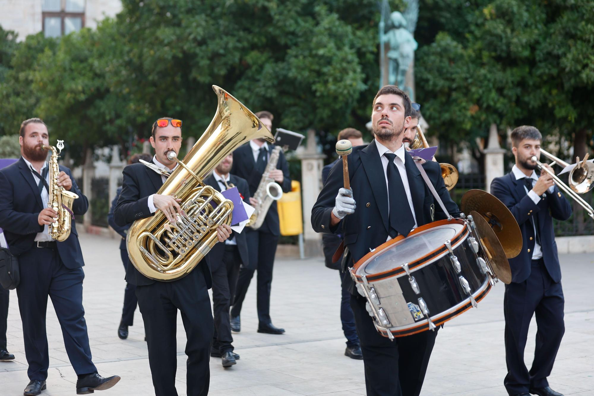 Búscate en el segundo día de Ofrenda por la calle Caballeros (entre las 19.00 y las 20.00 horas)