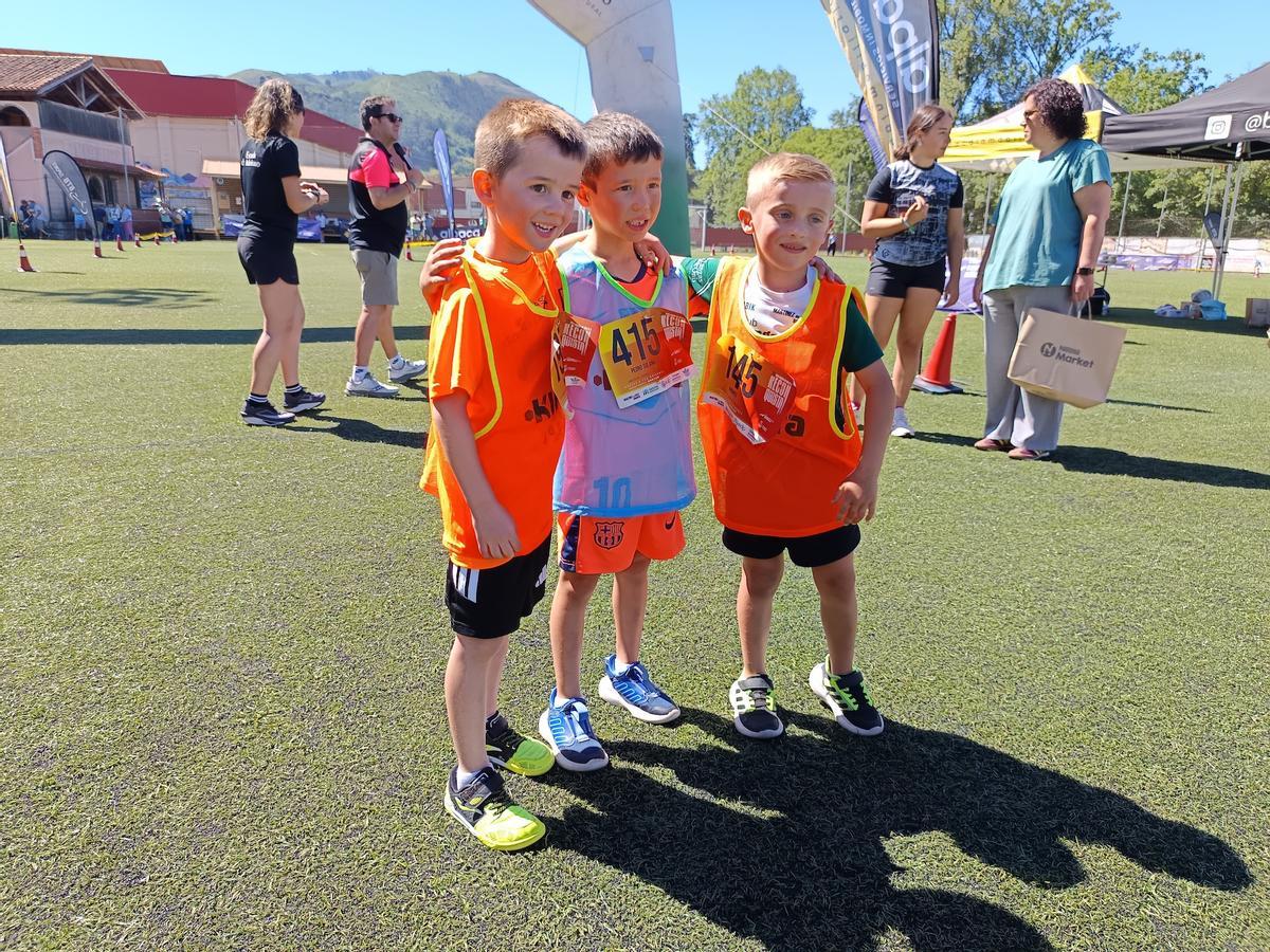 El XV Cross Escolar Infantil de Cangas de Onís reúne a 200 participantes