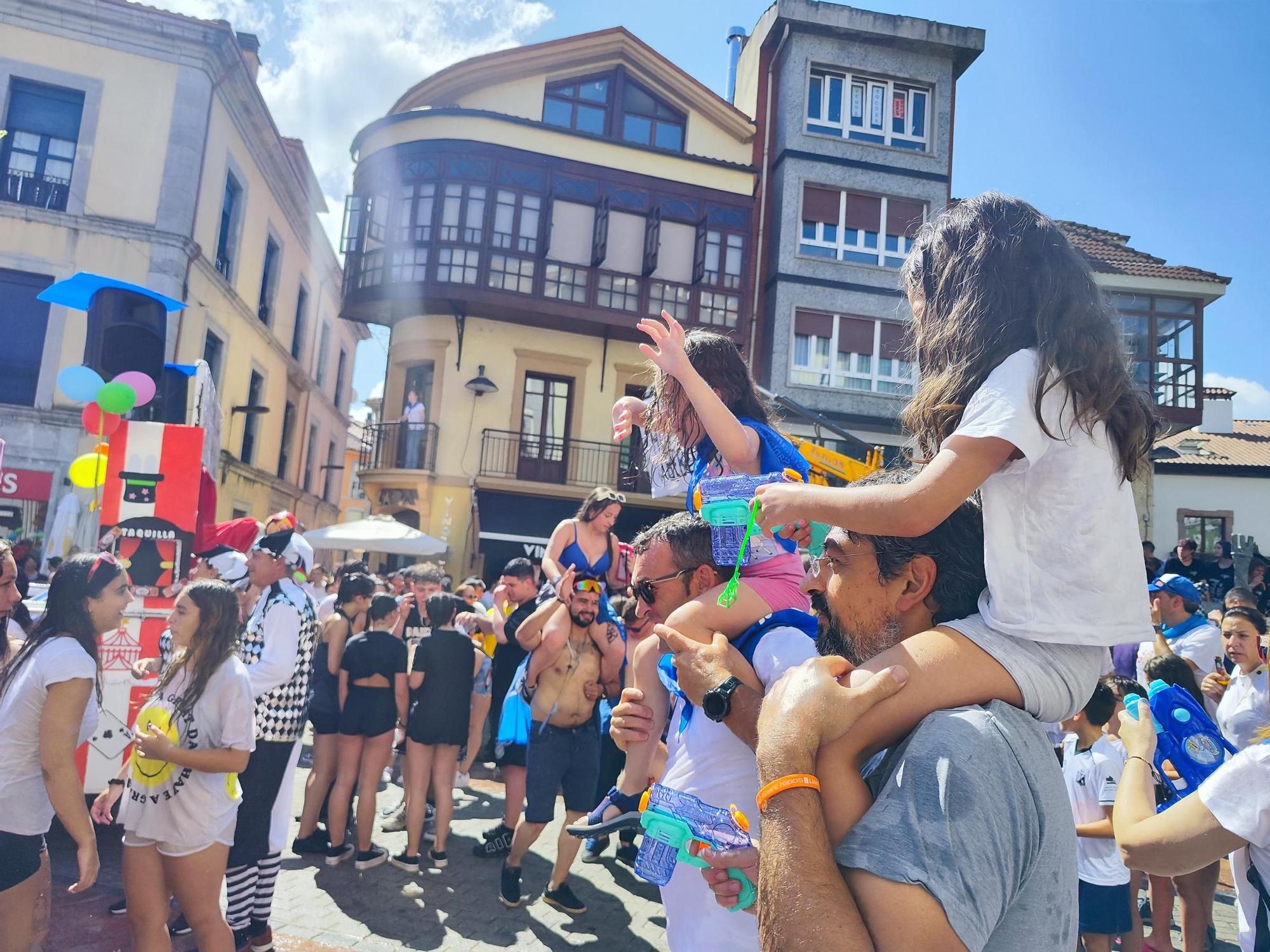 Grado se remoja por Santiago y Santa Ana