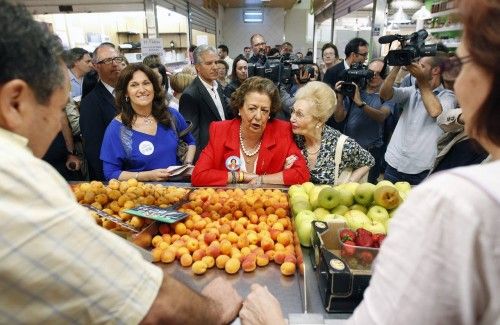 Rita Barber? visita el mercado de Jerusalem