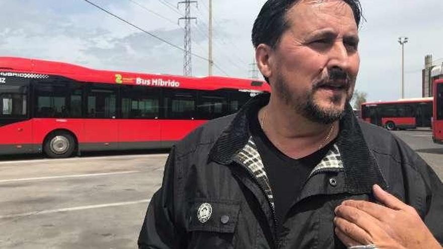 El conductor de autobús Manuel Izaguerri. // Europa Press