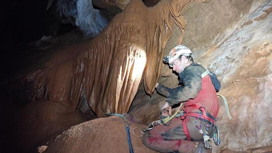 Descubren una relevante nueva sala en la cueva más conocida de Castellón