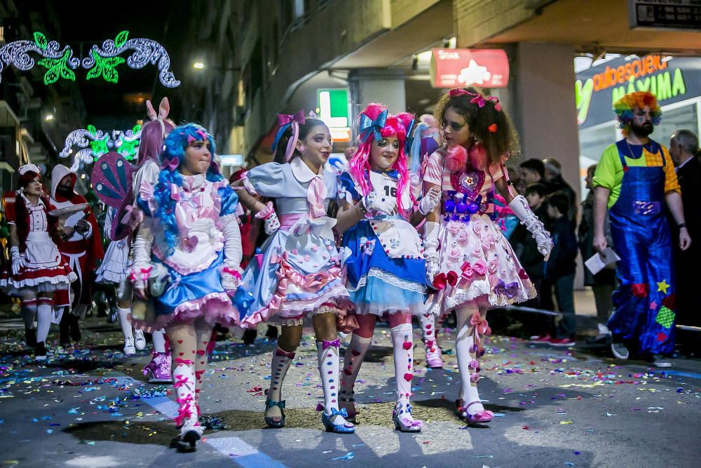 Búscate en las fotos del Carnaval en Benidorm