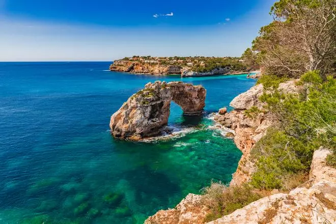 El arco marino que se ha convertido en uno de los grandes símbolos del litoral mallorquín