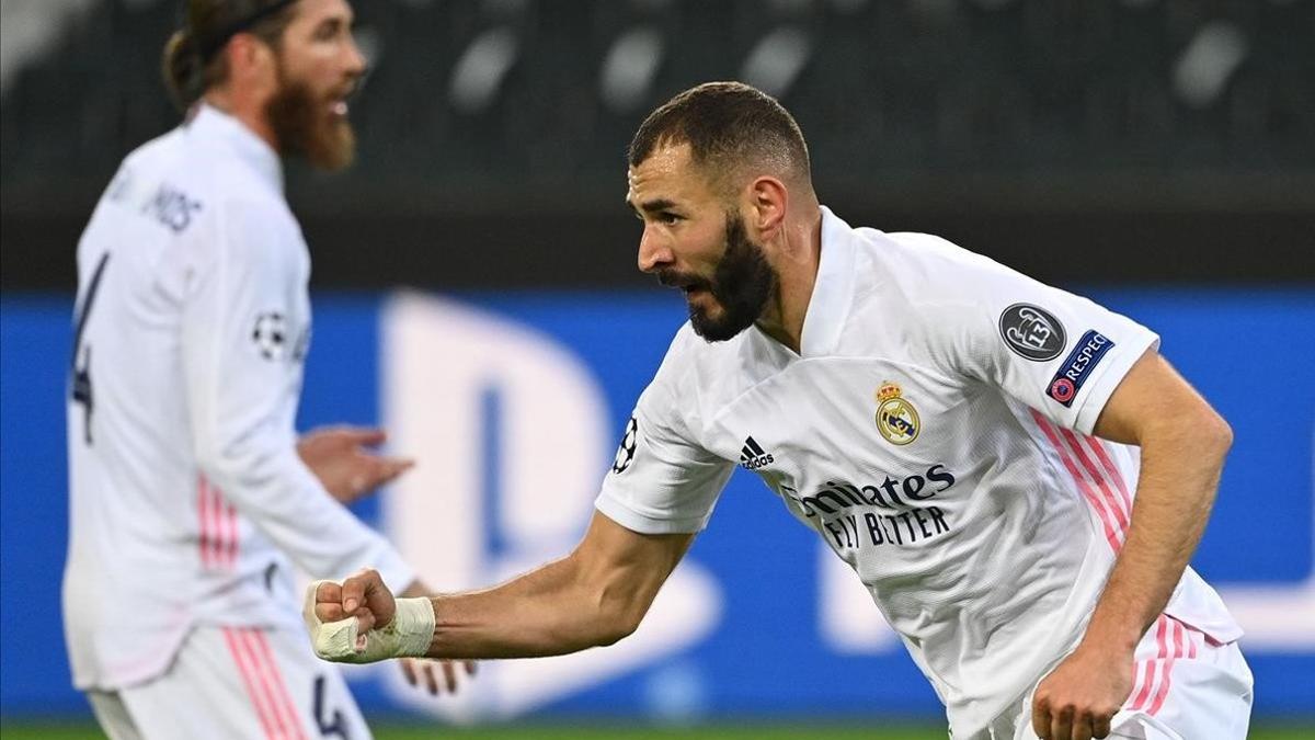 Benzema celebra el gol del 2-1 ante el Borussia en la Champions