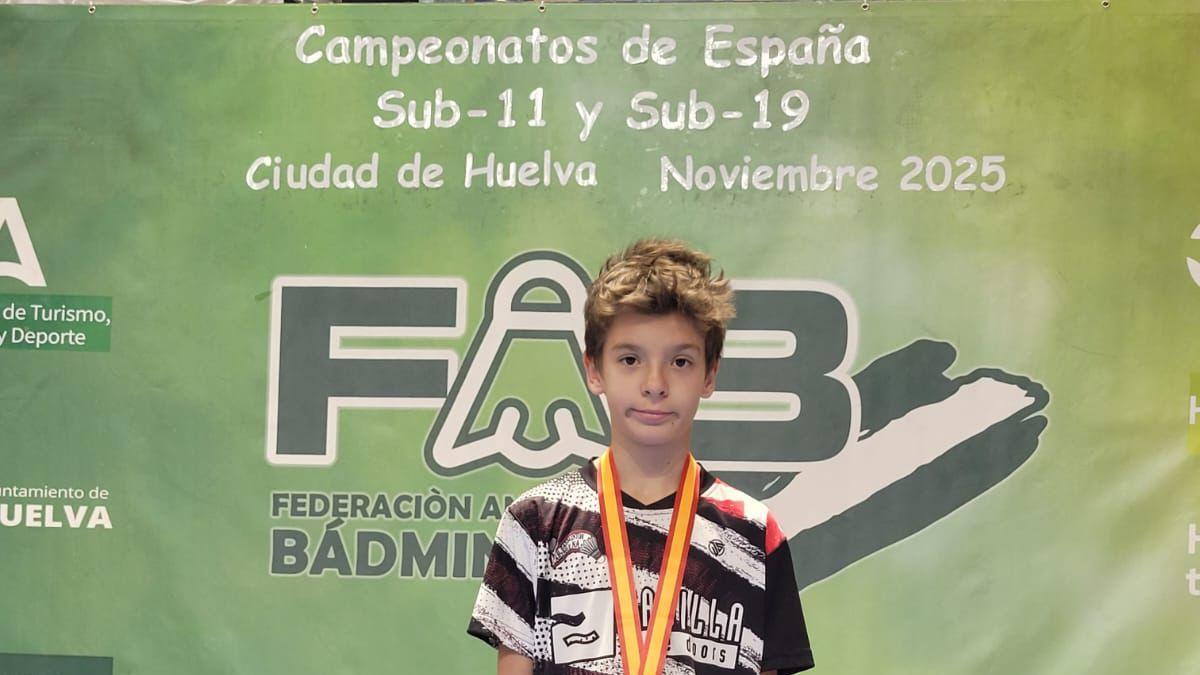 Markel López, medalla de bronce en el Campeonato de España sub-11 de bádminton