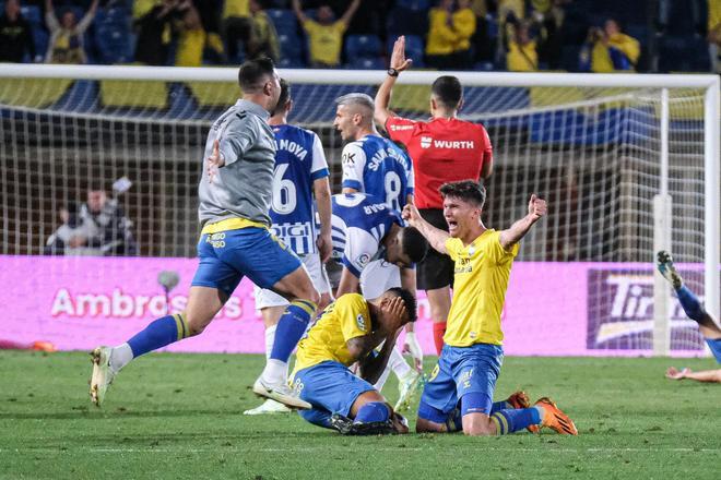 Ascenso de la UD Las Palmas, la celebración en el Estadio de Gran Canaria