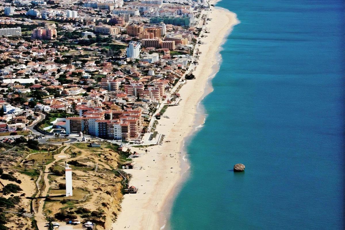 Matalascañas perderá un total de 12,5 millones de metros cúbicos de arena.