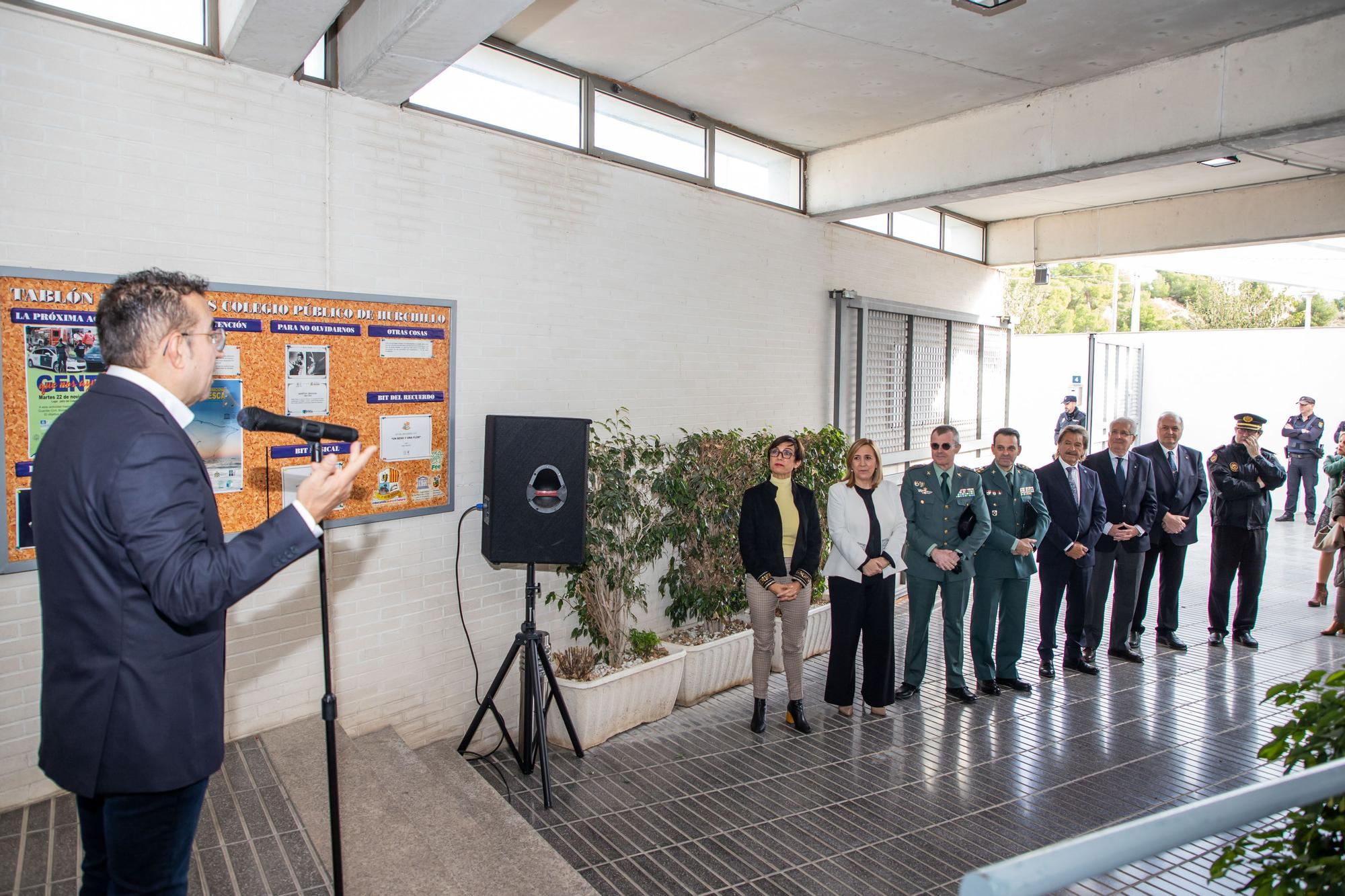 Visita de la Directora de la Guardia Civil al colegio de Hurchillo