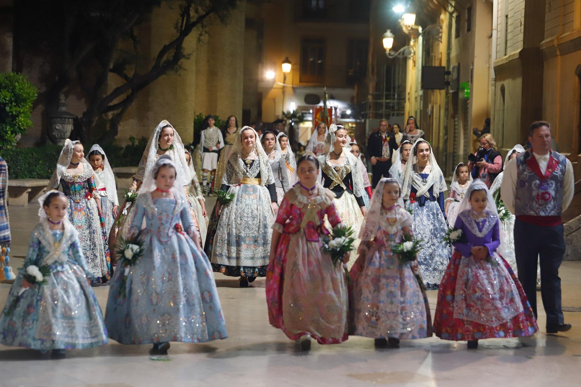 Búscate en el segundo día de la Ofrenda en la calle San Vicente entre las 22 y las 23 horas