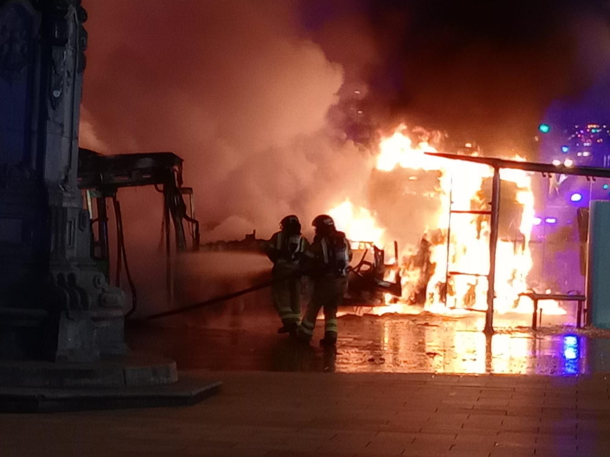 Incendio en un autobús en pleno centro de Vigo