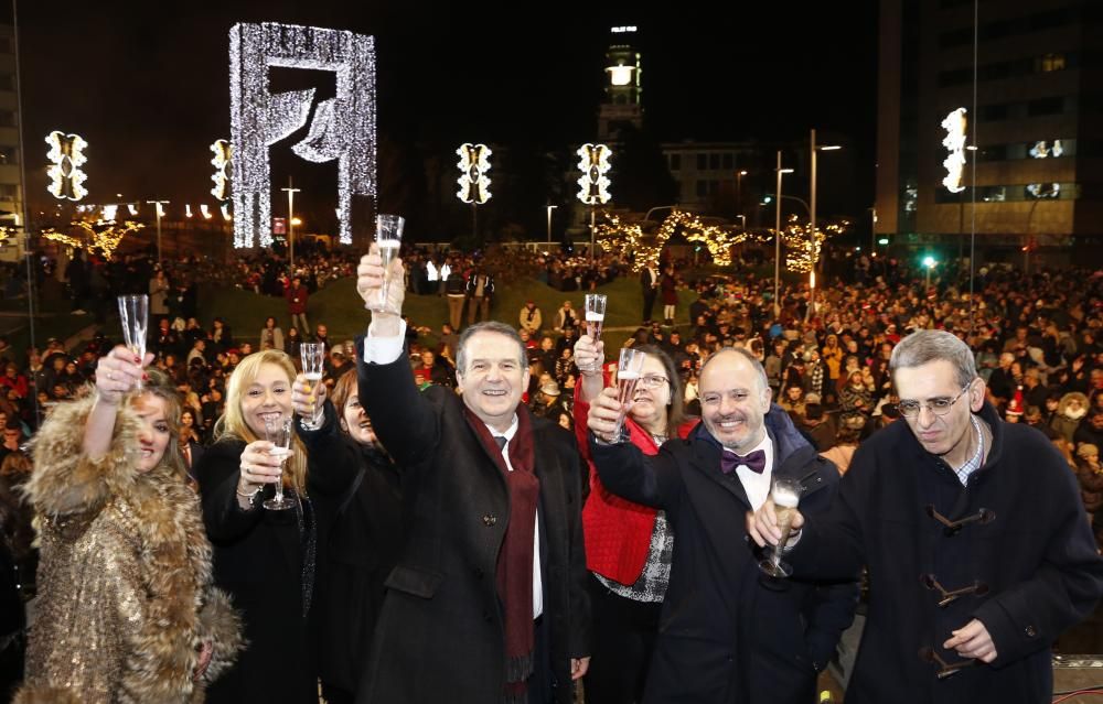 Fiesta de fin de año en Plaza América.