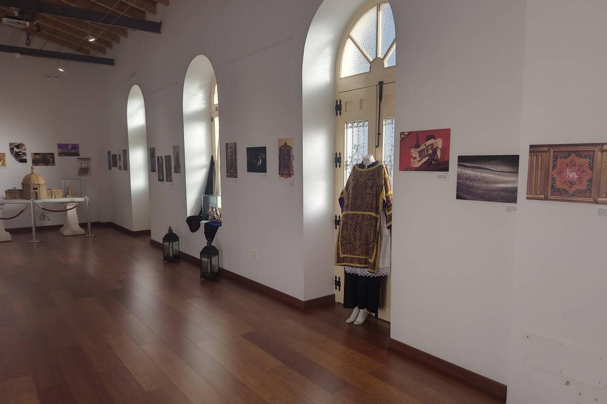 Exposición fotográfica 'Detalles de Pasión', en el Cementerio de San Miguel
