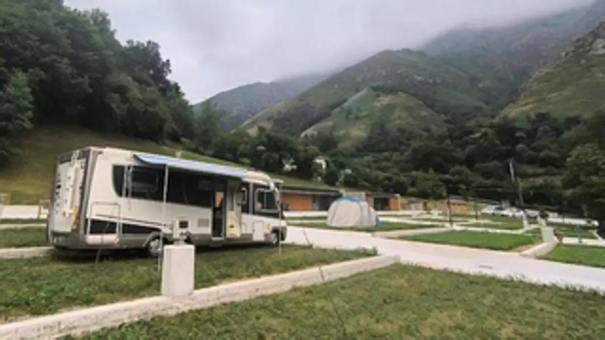 Ya tiene fecha de apertura el camping de Sobrescobio: la próxima semana inicia su actividad