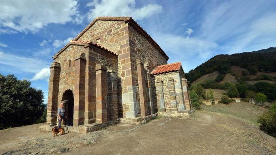 La iglesia de Santa Cristina de Lena.