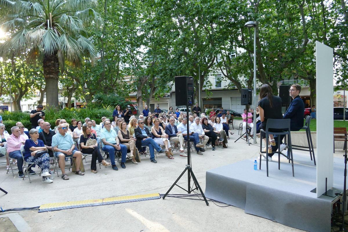 EN IMATGES | Jordi Masquef oficialitza la seva candidatura per a les eleccions municipals de 2027 a la plaça de l'Estació EN IMATGES | Jordi Masquef oficialitza la seva candidatura per a les eleccions municipals de 2027 a la plaça de l'Estació