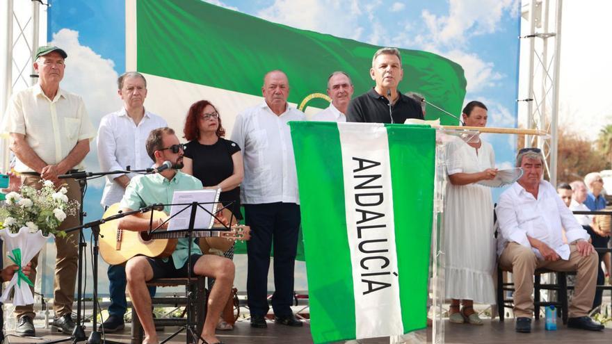 El activista cordobés Antonio Manuel Rodríguez, durante su intervención en el homenaje.