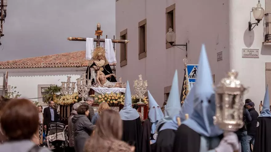 Vídeo | Así ha sido la procesión de la Virgen de las Angustias en Mérida