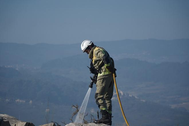 La caída de catenarias, posible causa del incendio junto a la planta de Nostián