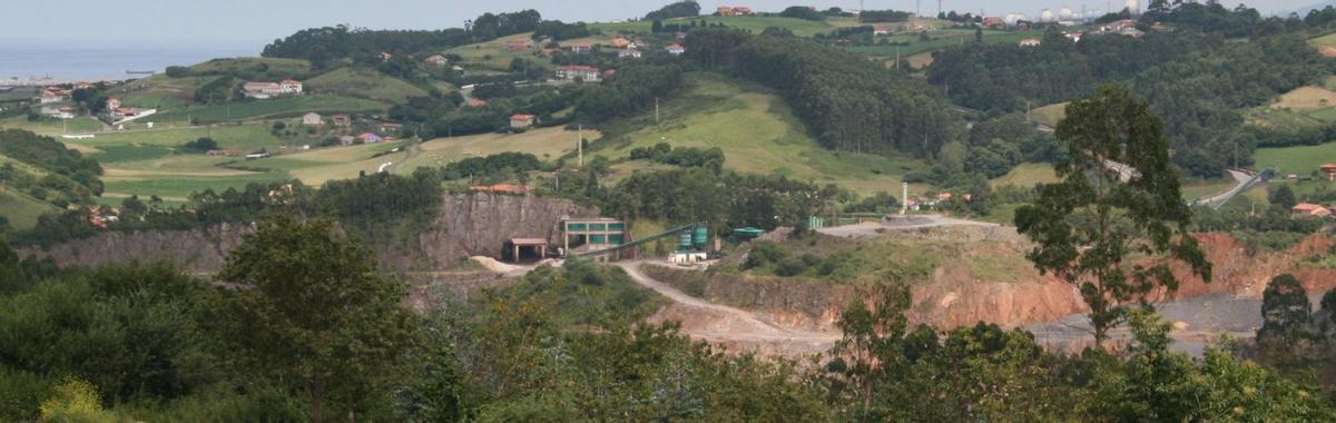 La cantera de El Perecil, en Perlora. | LNE