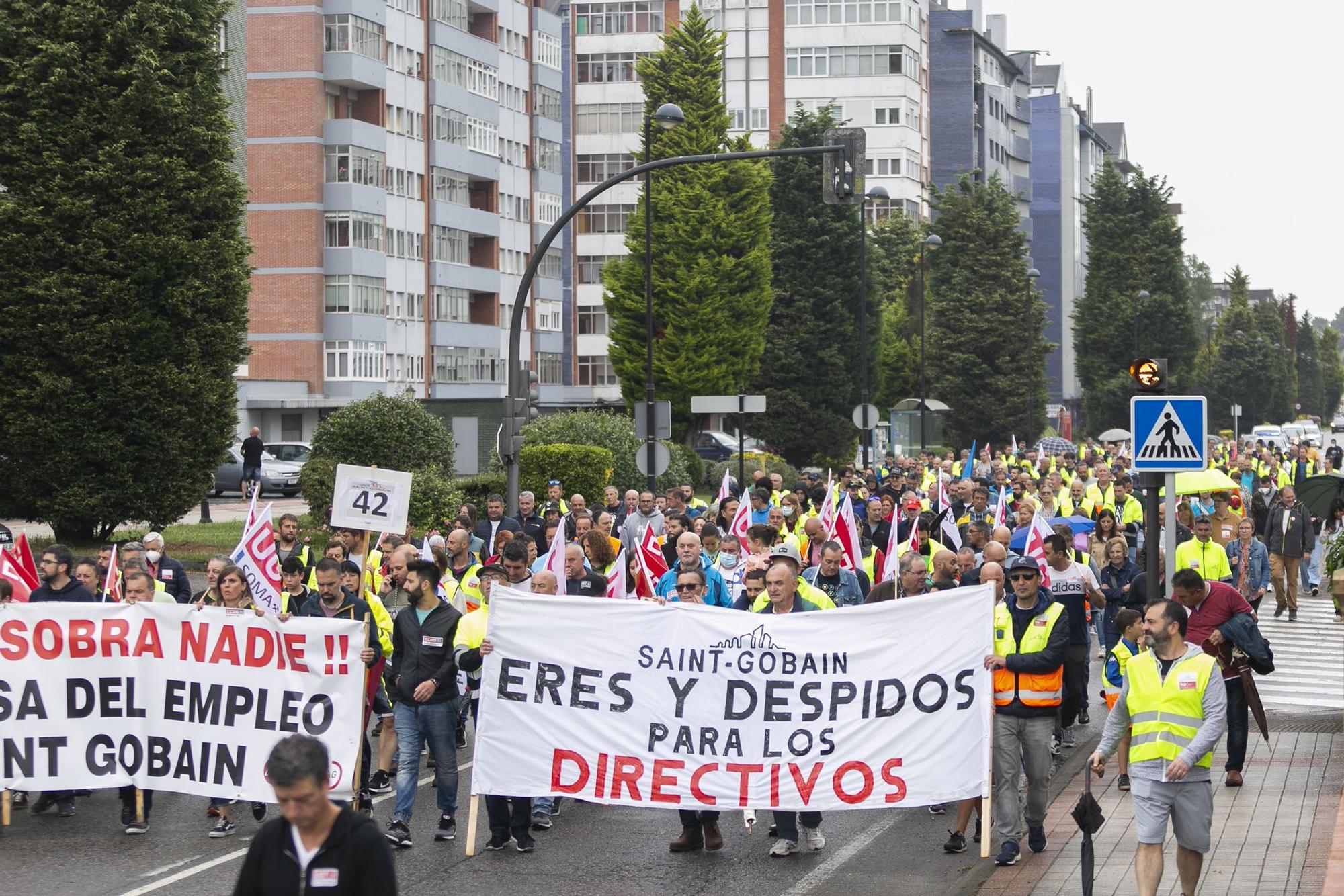 EN IMÁGENES: así transcurrió la marcha de los trabajadores de Saint-Gobain