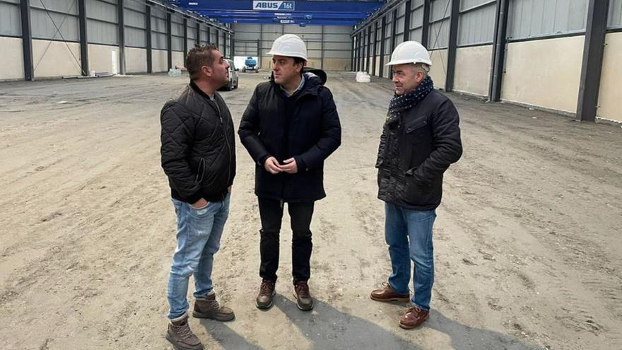 El alcalde de As Pontes visita la obra de la planta de Prometal Tecnología e Innovación