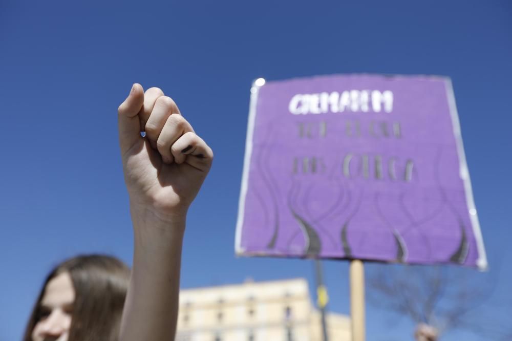 Manifestació sindical a Girona de la vaga del vuit de març