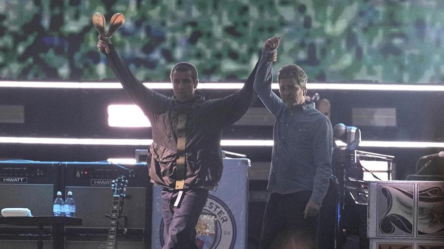 El último concierto de Oasis en Mánchester o la deseada reunión de los Beatles que nunca sucedió